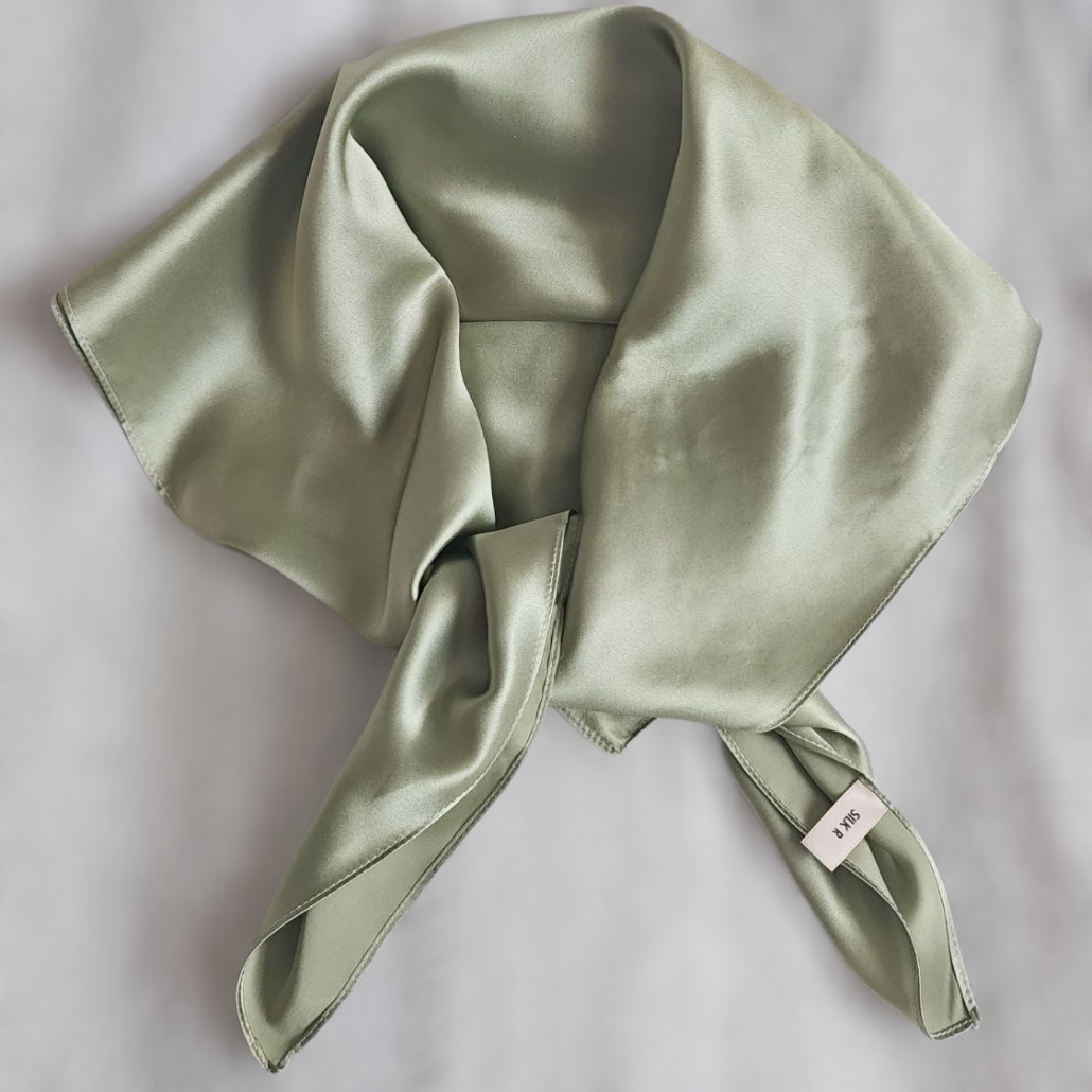 Carré de Soie couleur uni SILK R – Élégance, discrète et confort haut de gamme